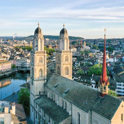 Blick über Zürich mit Grossmünster